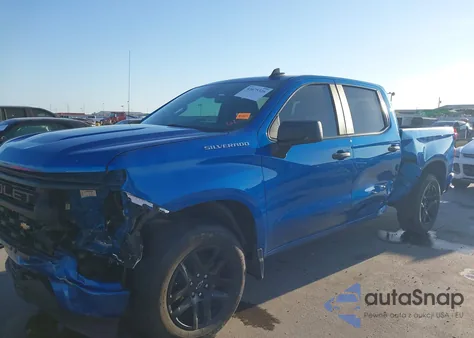 2022 Chevrolet Silverado 1500 2Wd Short Bed Custom z USA, uszkodzony, nr VIN 1GCPABEK4NZ643391